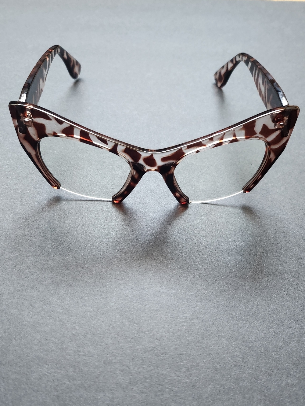 Women's Animal Cat-Eye Reading Glasses - Brown